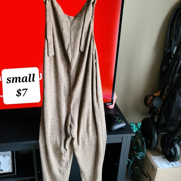 Maternity clothes - Picture 4 of 9